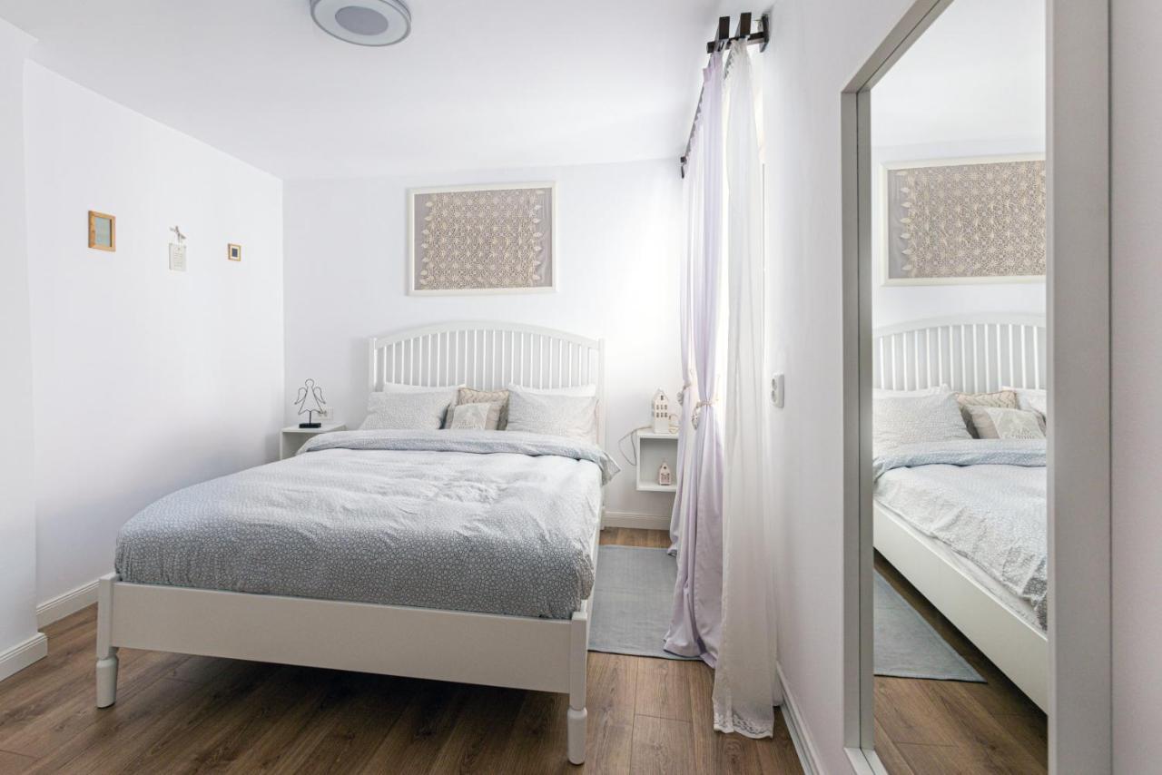 Apartament Agnes Braşov Exterior foto